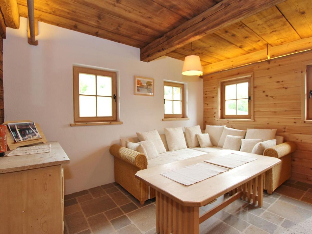 Chalet On The Ski Slope In St Johann In Tyrol Apfeldorf Eksteriør billede
