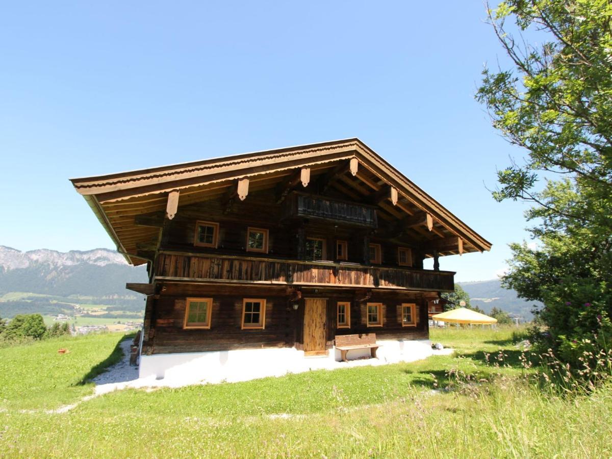 Chalet On The Ski Slope In St Johann In Tyrol Apfeldorf Eksteriør billede
